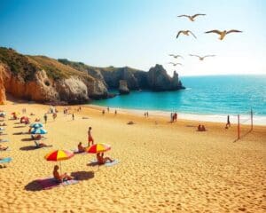 Geniet van een stranddag in de Algarve, Portugal